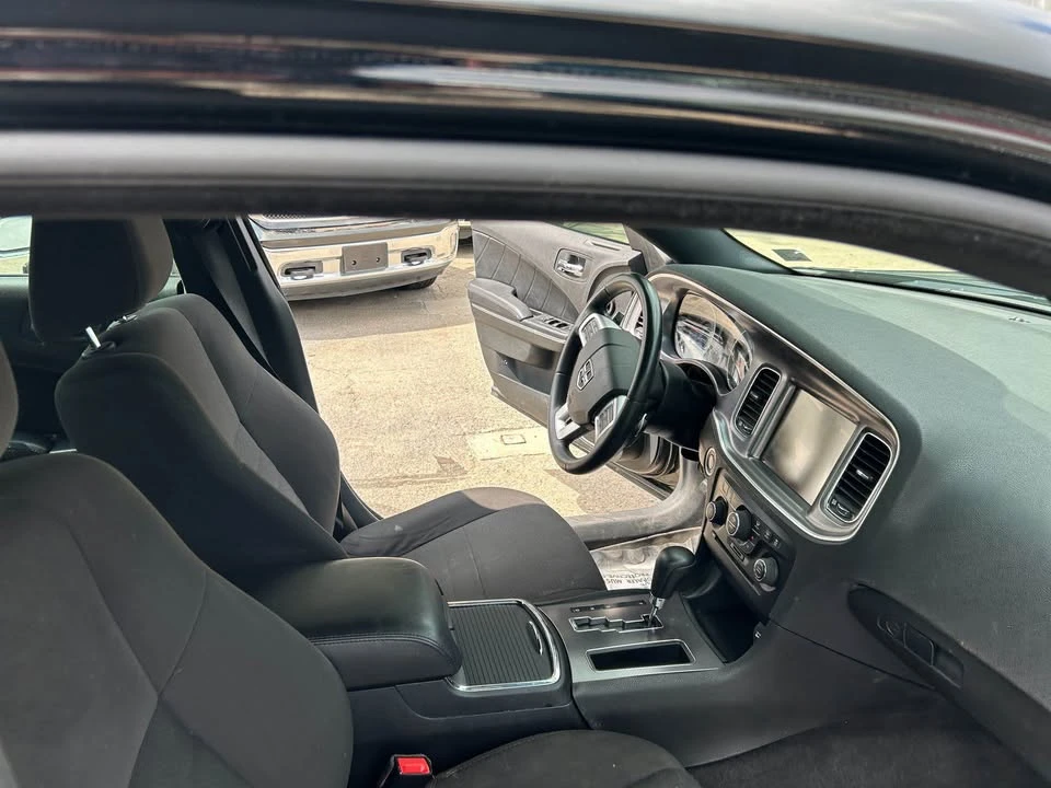 2013 Dodge Charger 7th Gen - Image 14 of 19