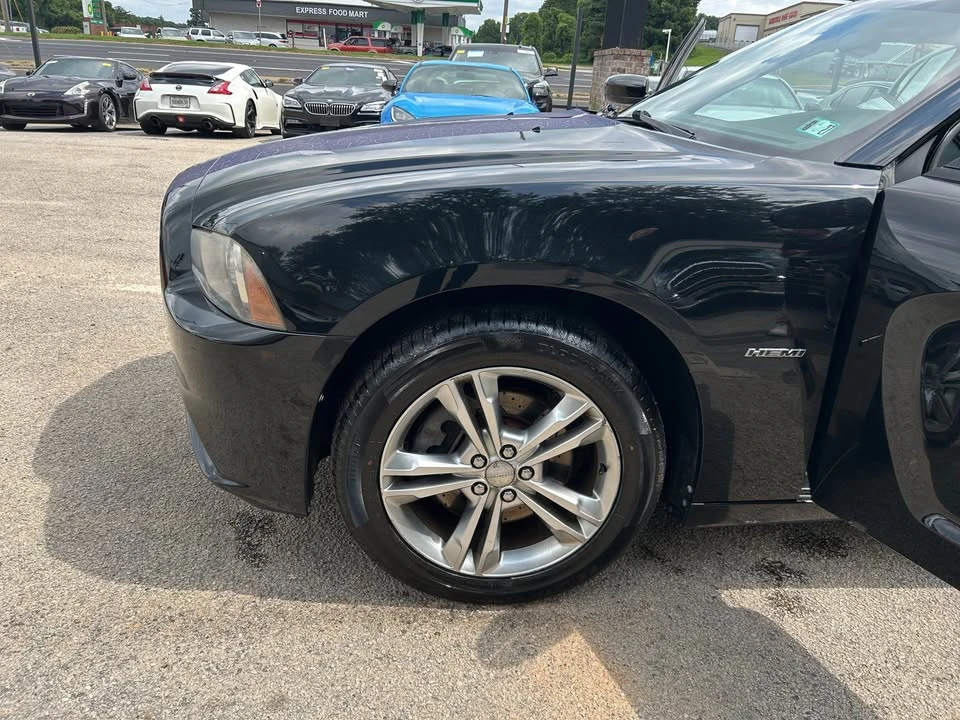 2013 Dodge Charger 7th Gen - Image 18 of 19