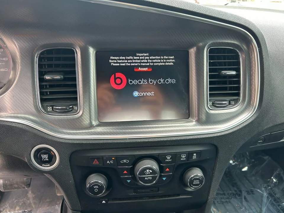 2013 Dodge Charger 7th Gen - Image 12 of 19