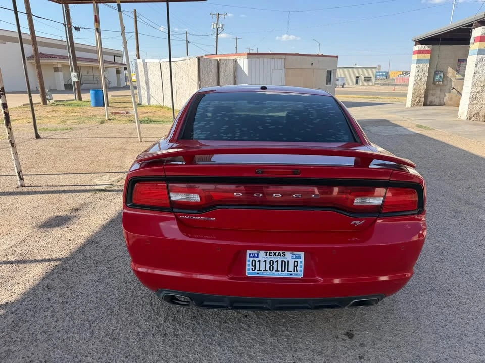 2013 Dodge Charger 7th Gen - Image 5 of 10