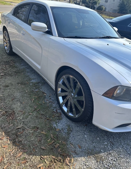 2013 Dodge Charger 7th Gen - Image 3 of 4