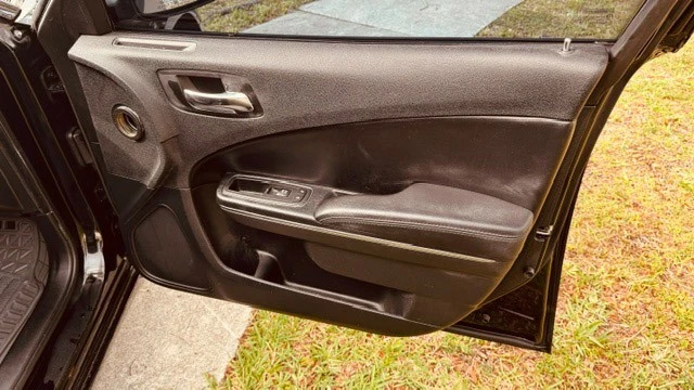 2013 Dodge Charger 7th Gen - Image 20 of 26