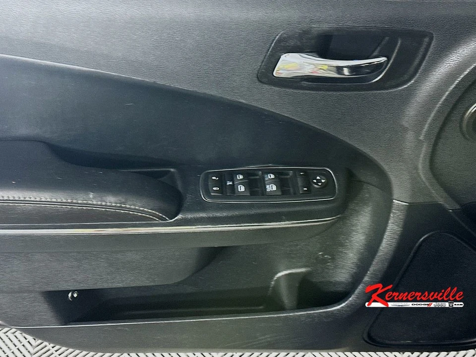 2013 Dodge Charger 7th Gen - Image 23 of 24