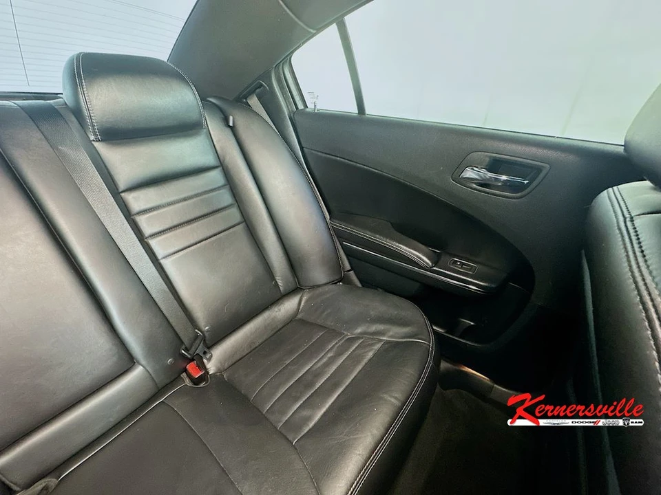 2013 Dodge Charger 7th Gen - Image 14 of 24