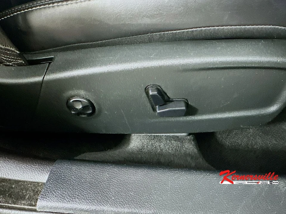 2013 Dodge Charger 7th Gen - Image 22 of 24