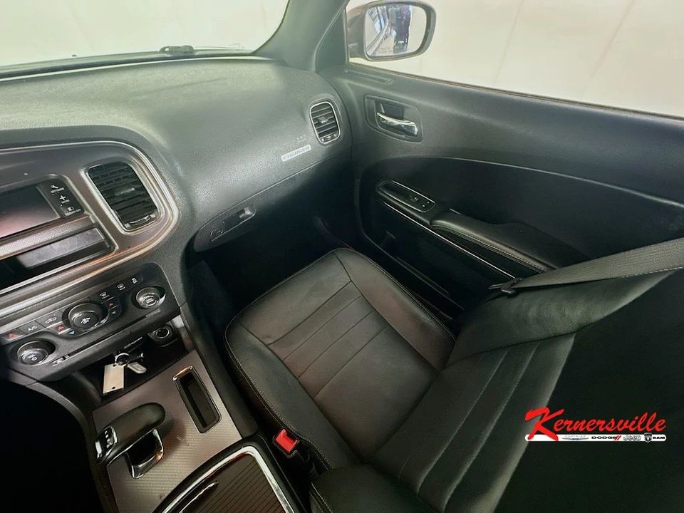 2013 Dodge Charger 7th Gen - Image 11 of 24