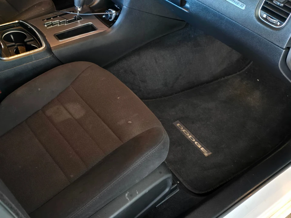2013 Dodge Charger 7th Gen - Image 10 of 22