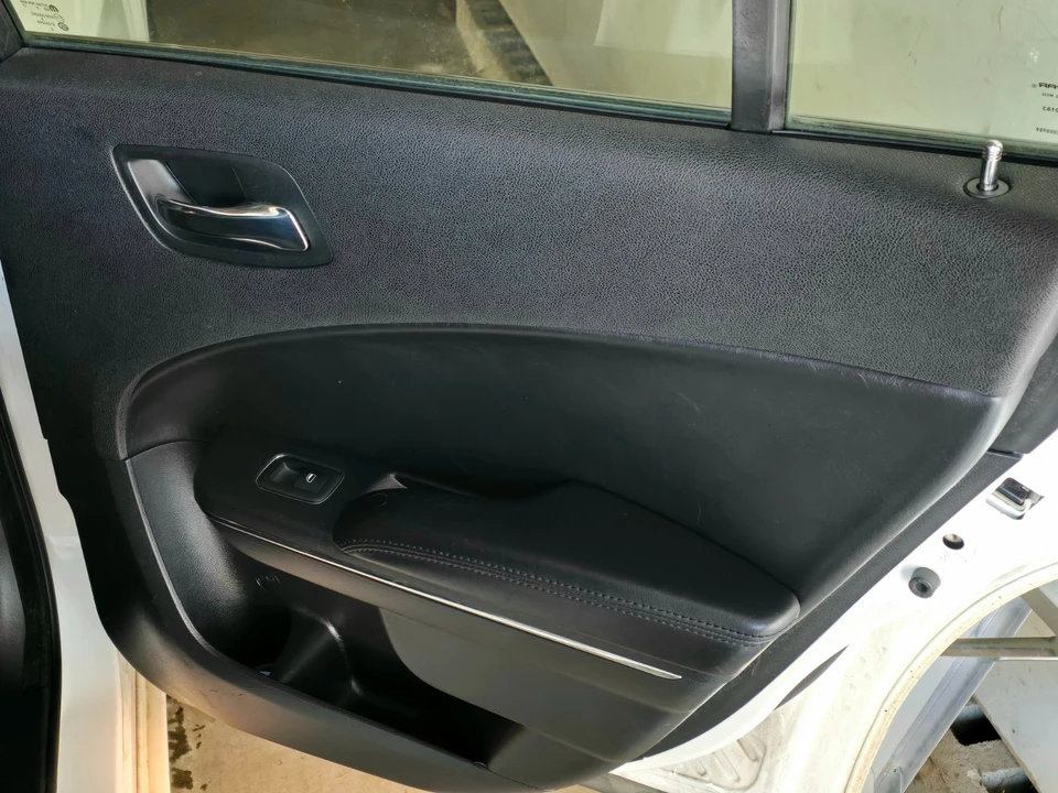 2013 Dodge Charger 7th Gen - Image 16 of 22