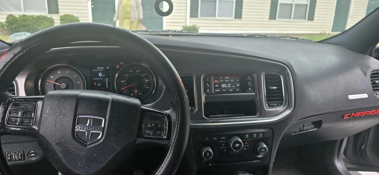 2013 Dodge Charger 7th Gen - Image 4 of 4