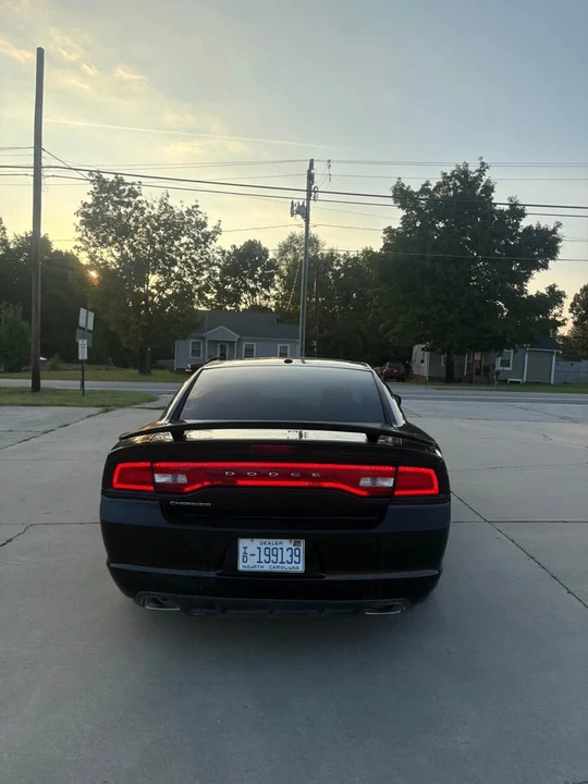 2013 Dodge Charger 7th Gen - Image 5 of 14