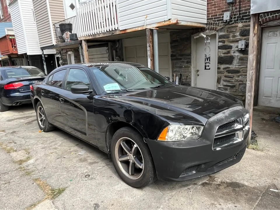 2013 Dodge Charger 7th Gen - Image 2 of 4