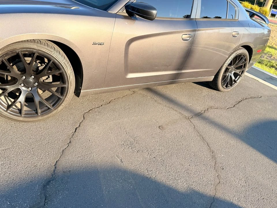 2013 Dodge Charger 7th Gen - Image 4 of 11
