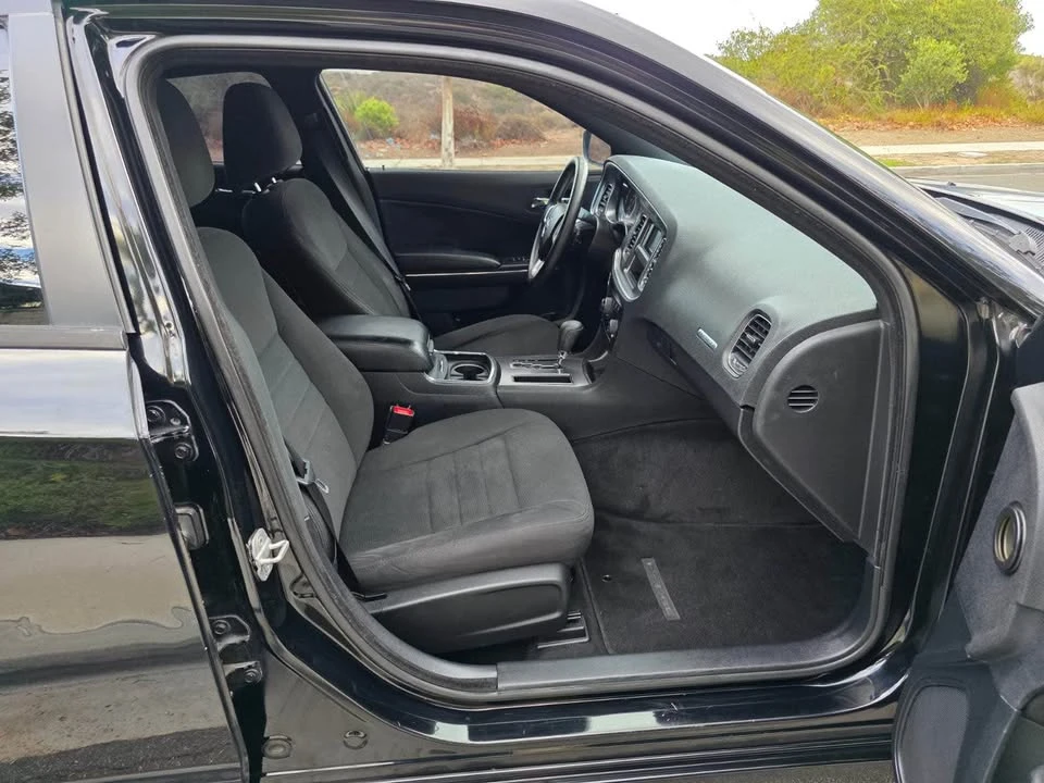 2013 Dodge Charger 7th Gen - Image 12 of 19