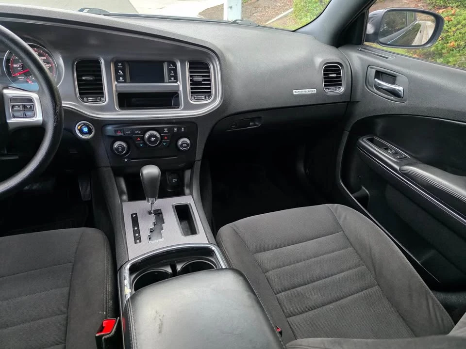 2013 Dodge Charger 7th Gen - Image 17 of 19