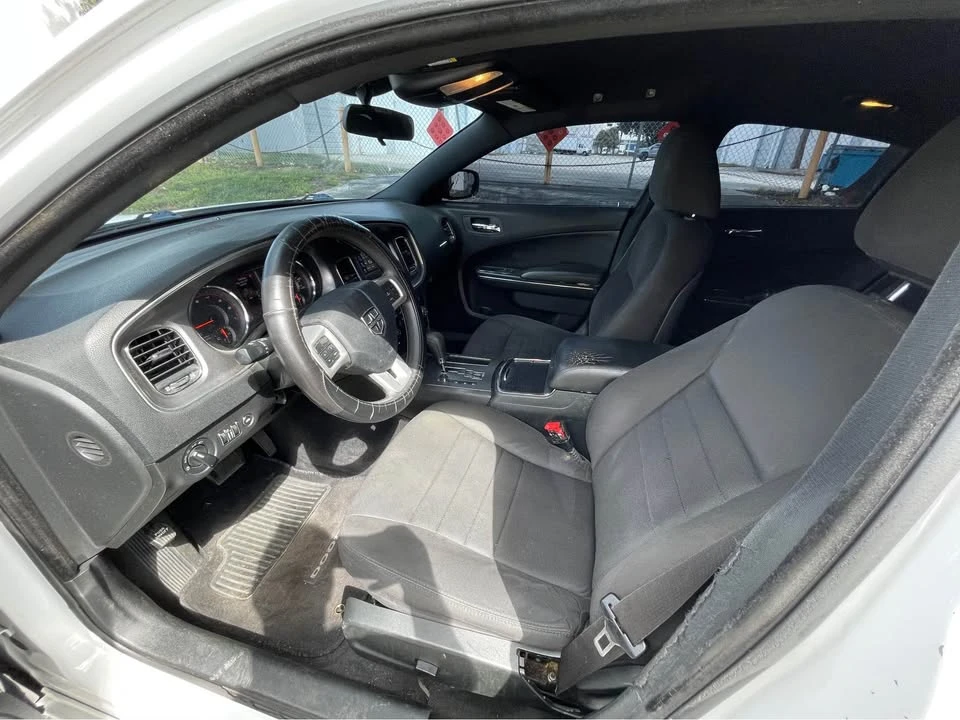 2013 Dodge Charger 7th Gen - Image 4 of 12