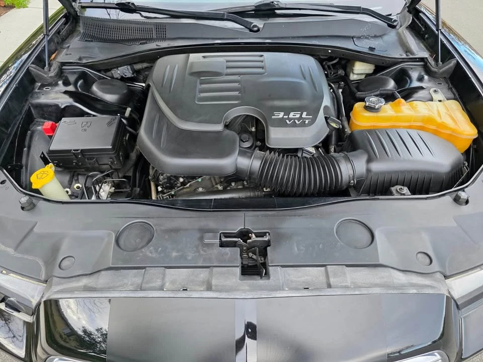 2013 Dodge Charger 7th Gen - Image 4 of 19