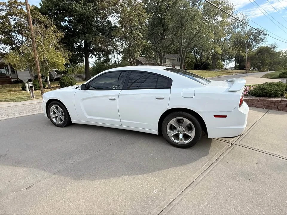 2013 Dodge Charger 7th Gen - Image 14 of 20