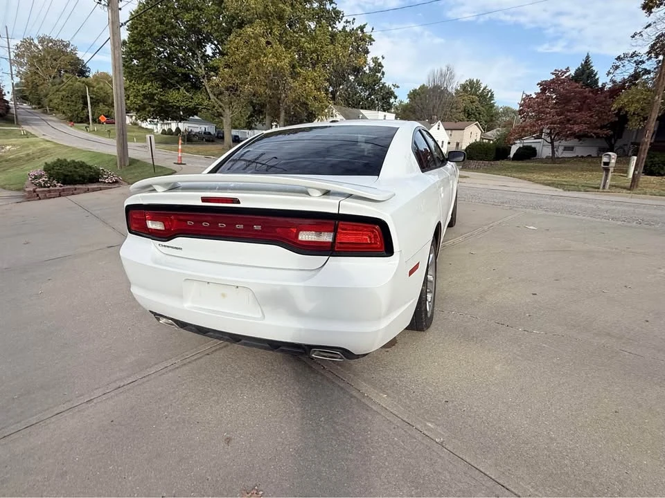 2013 Dodge Charger 7th Gen - Image 19 of 20