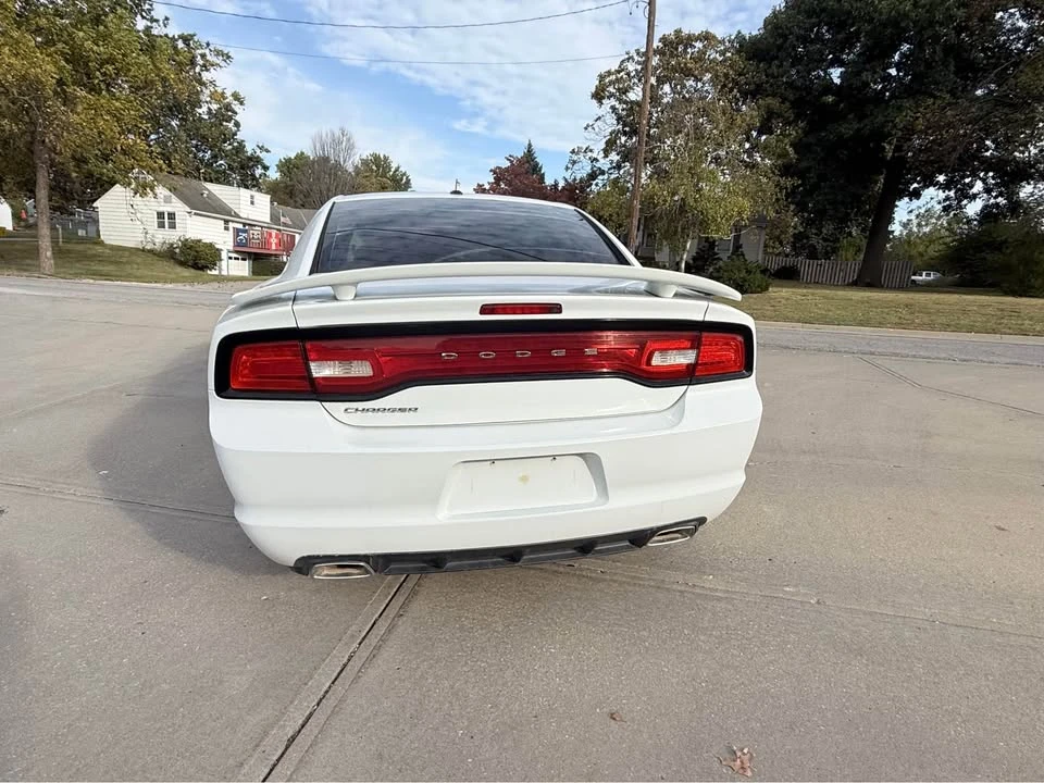 2013 Dodge Charger 7th Gen - Image 6 of 20