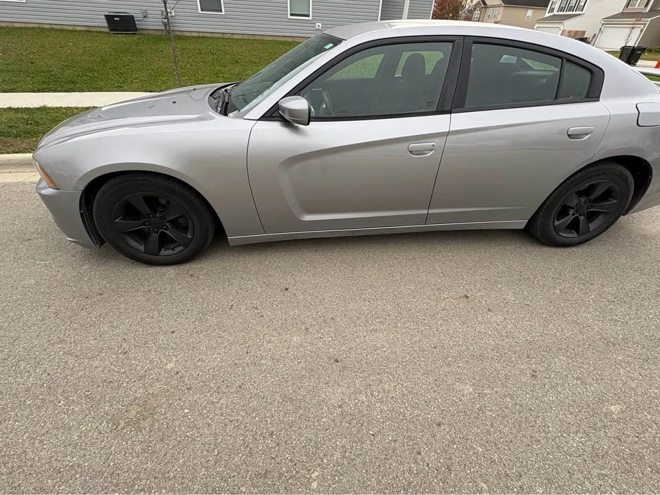 2013 Dodge Charger 7th Gen - Image 2 of 4