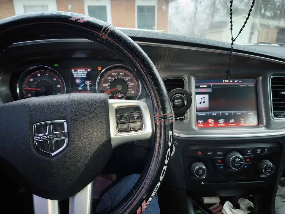 2013 Dodge Charger 7th Gen - Image 5 of 5