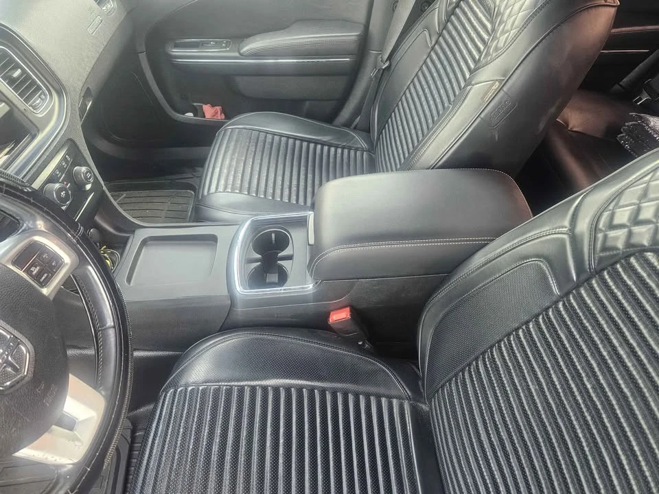 2013 Dodge Charger 7th Gen - Image 7 of 17