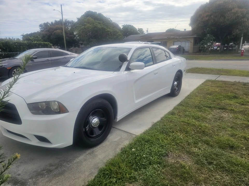 2013 Dodge Charger 7th Gen - Image 2 of 17