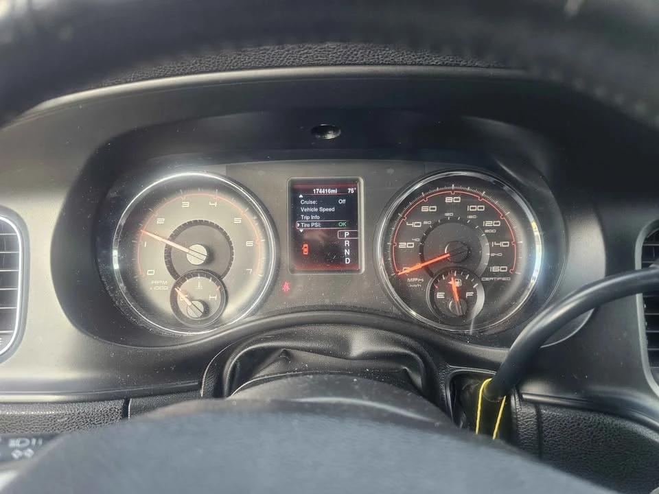 2013 Dodge Charger 7th Gen - Image 4 of 17