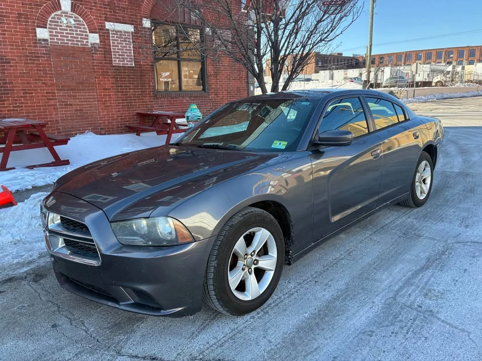 2013 Dodge Charger 7th Gen - Image 4 of 10
