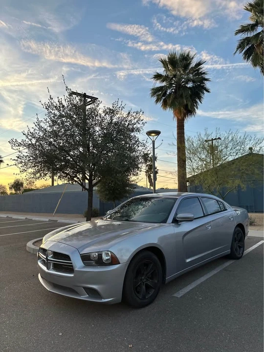 2013 Dodge Charger 7th Gen - Image 2 of 9