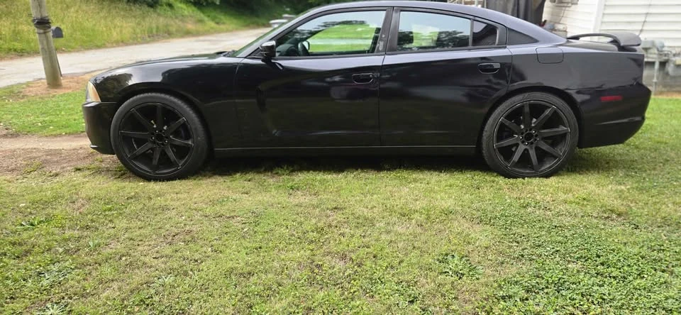 2013 Dodge Charger 7th Gen - Image 4 of 4