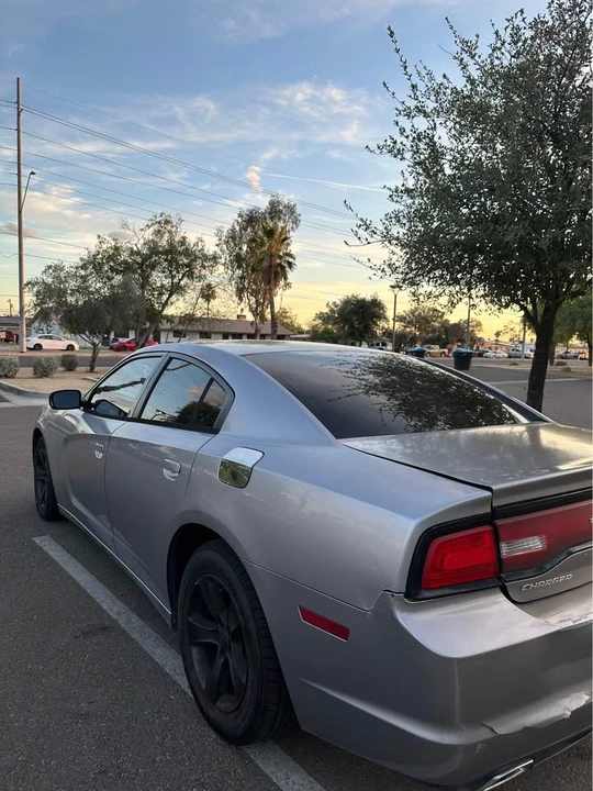 2013 Dodge Charger 7th Gen - Image 5 of 9