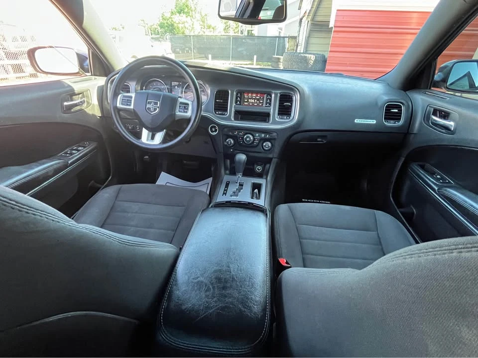 2013 Dodge Charger 7th Gen - Image 4 of 17