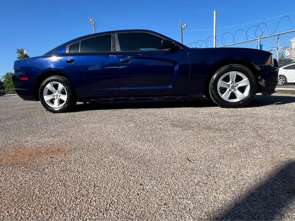 2013 Dodge Charger 7th Gen - Image 14 of 17
