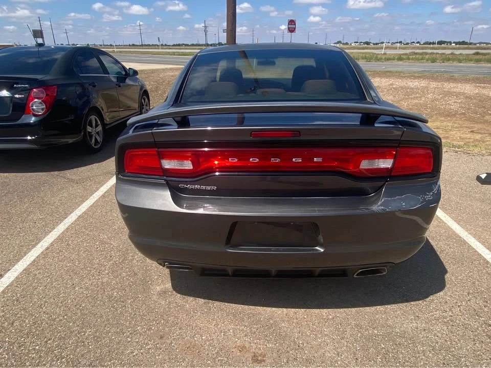 2013 Dodge Charger 7th Gen - Image 4 of 8