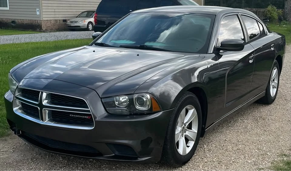 2013 Dodge Charger 7th Gen - Image 2 of 20