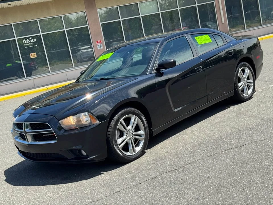 2013 Dodge Charger 7th Gen - Image 4 of 11