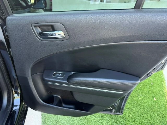2013 Dodge Charger 7th Gen - Image 9 of 18