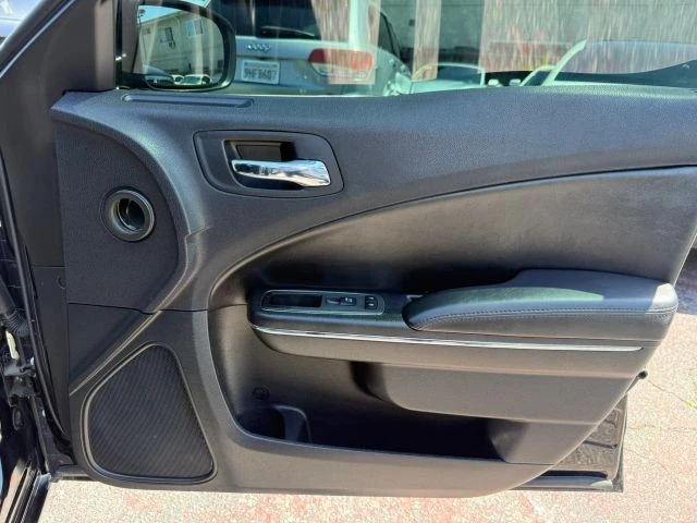 2013 Dodge Charger 7th Gen - Image 24 of 31
