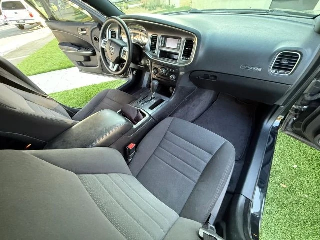 2013 Dodge Charger 7th Gen - Image 13 of 18