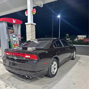 2013 Dodge Charger SE Sedan
