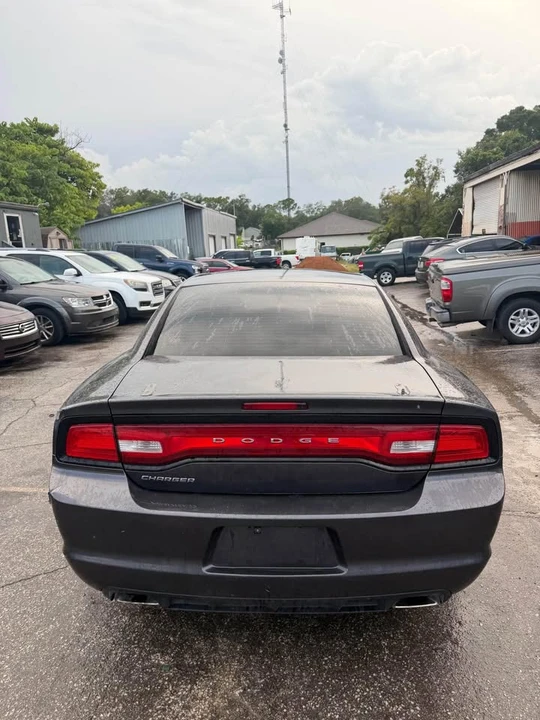 2013 Dodge Charger 7th Gen - Image 6 of 10