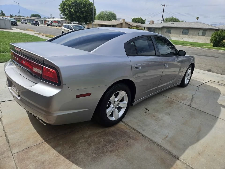 2013 Dodge Charger 7th Gen - Image 9 of 12