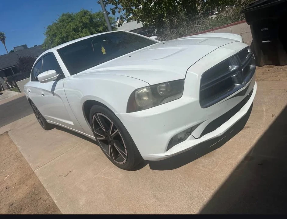 2013 Dodge Charger 7th Gen - Image 5 of 5