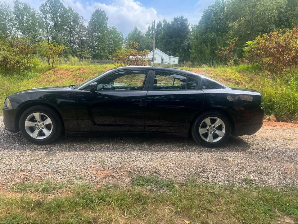2013 Dodge Charger 7th Gen - Image 14 of 18