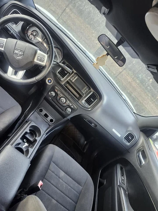 2013 Dodge Charger 7th Gen - Image 9 of 11