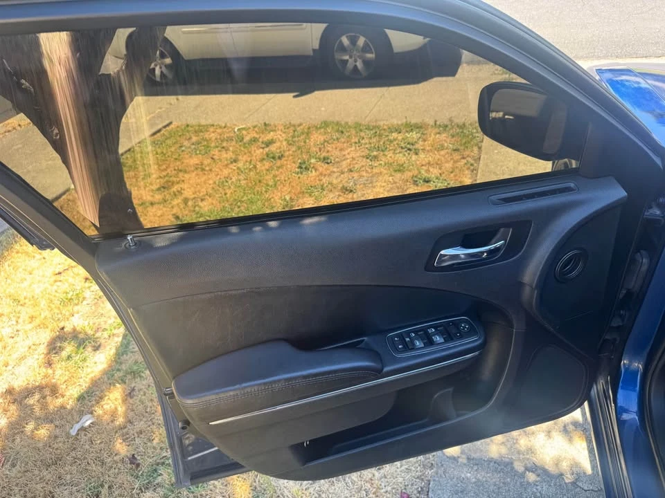 2013 Dodge Charger 7th Gen - Image 16 of 18