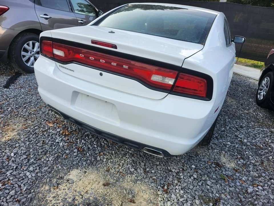2013 Dodge Charger 7th Gen - Image 2 of 11