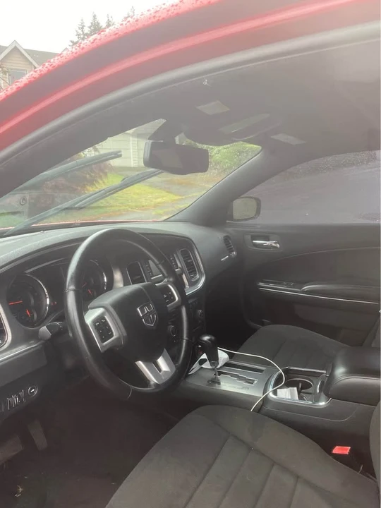 2013 Dodge Charger 7th Gen - Image 9 of 12