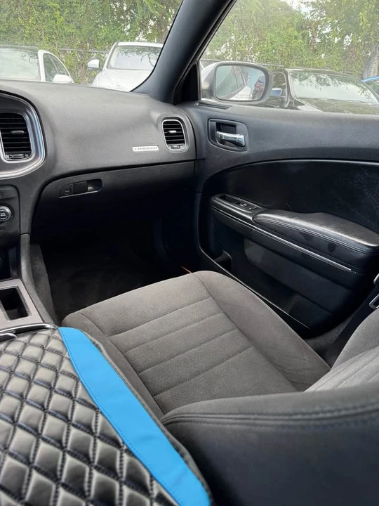 2013 Dodge Charger 7th Gen - Image 10 of 13